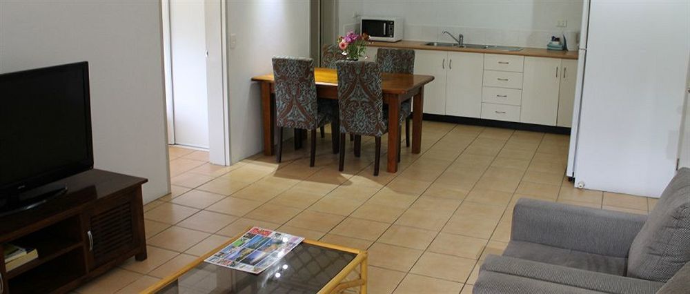 Cairns Reef Apartments & Motel Екстериор снимка