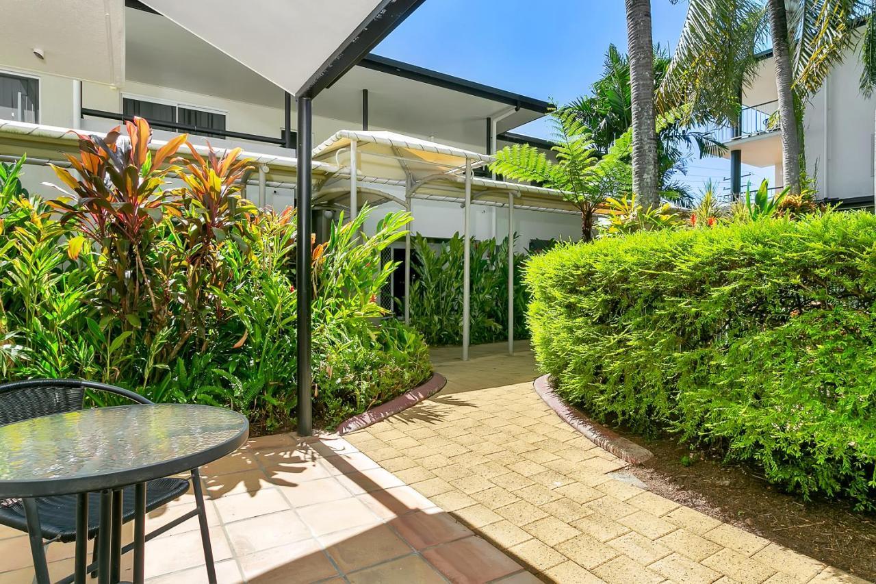 Cairns Reef Apartments & Motel Екстериор снимка