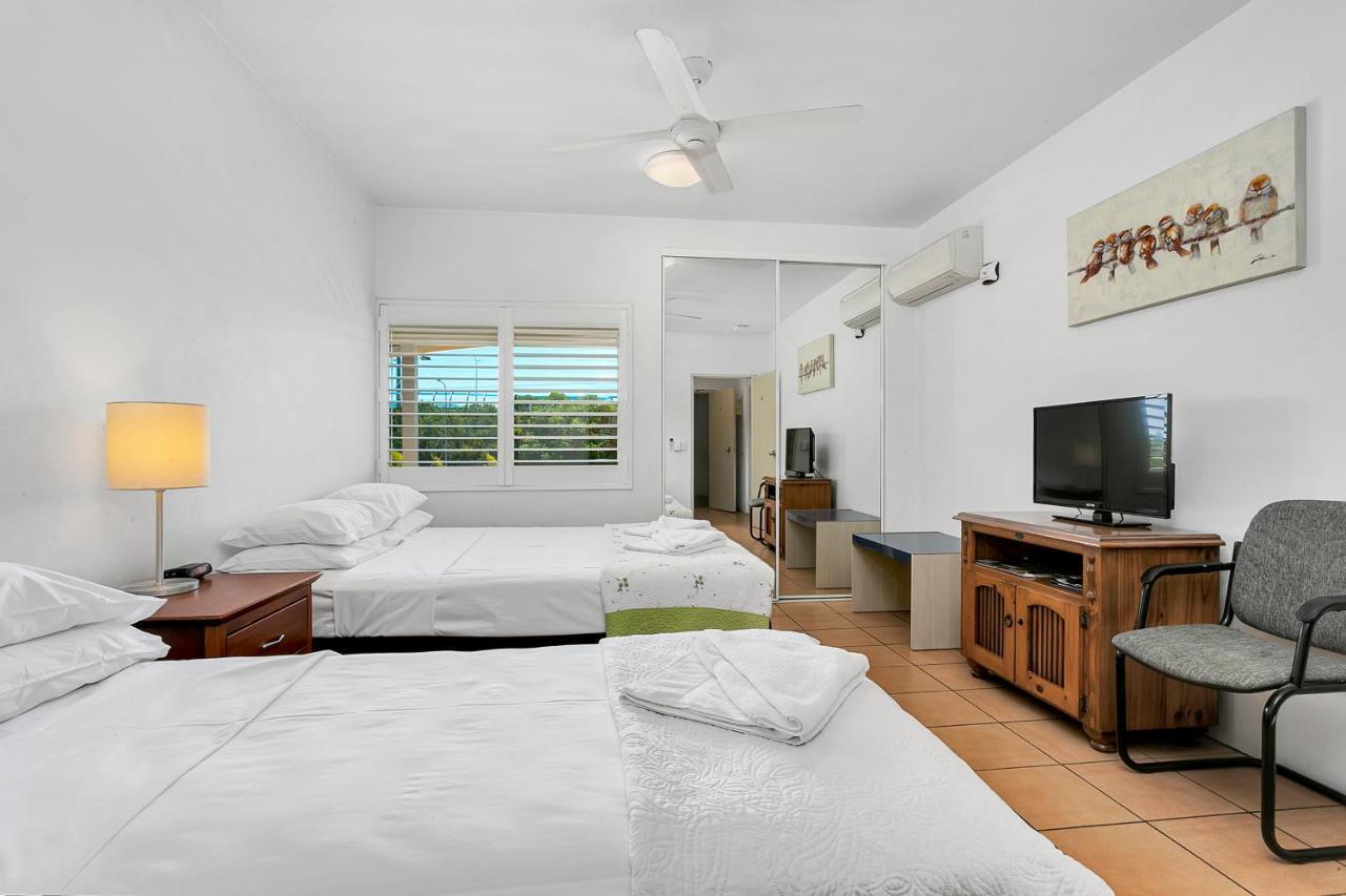 Cairns Reef Apartments & Motel Екстериор снимка