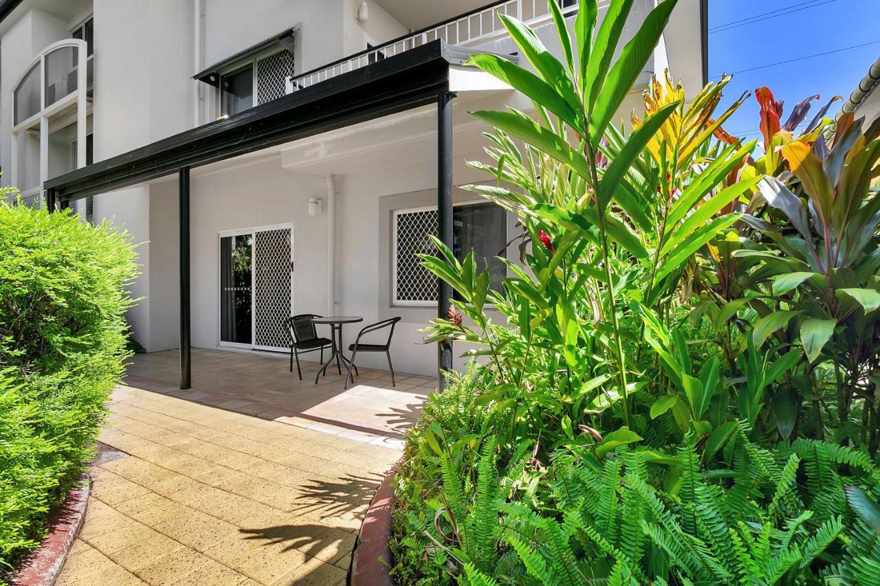 Cairns Reef Apartments & Motel Екстериор снимка