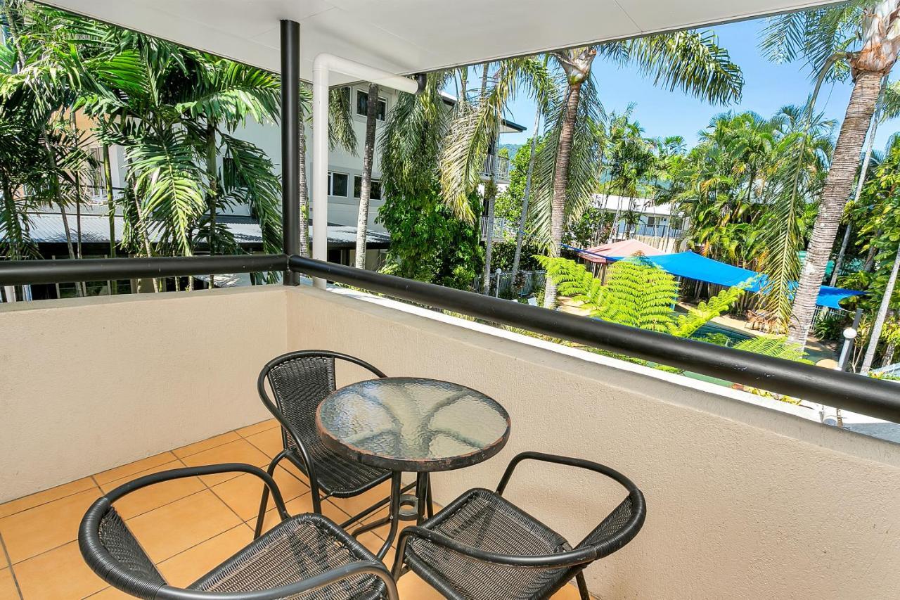 Cairns Reef Apartments & Motel Екстериор снимка