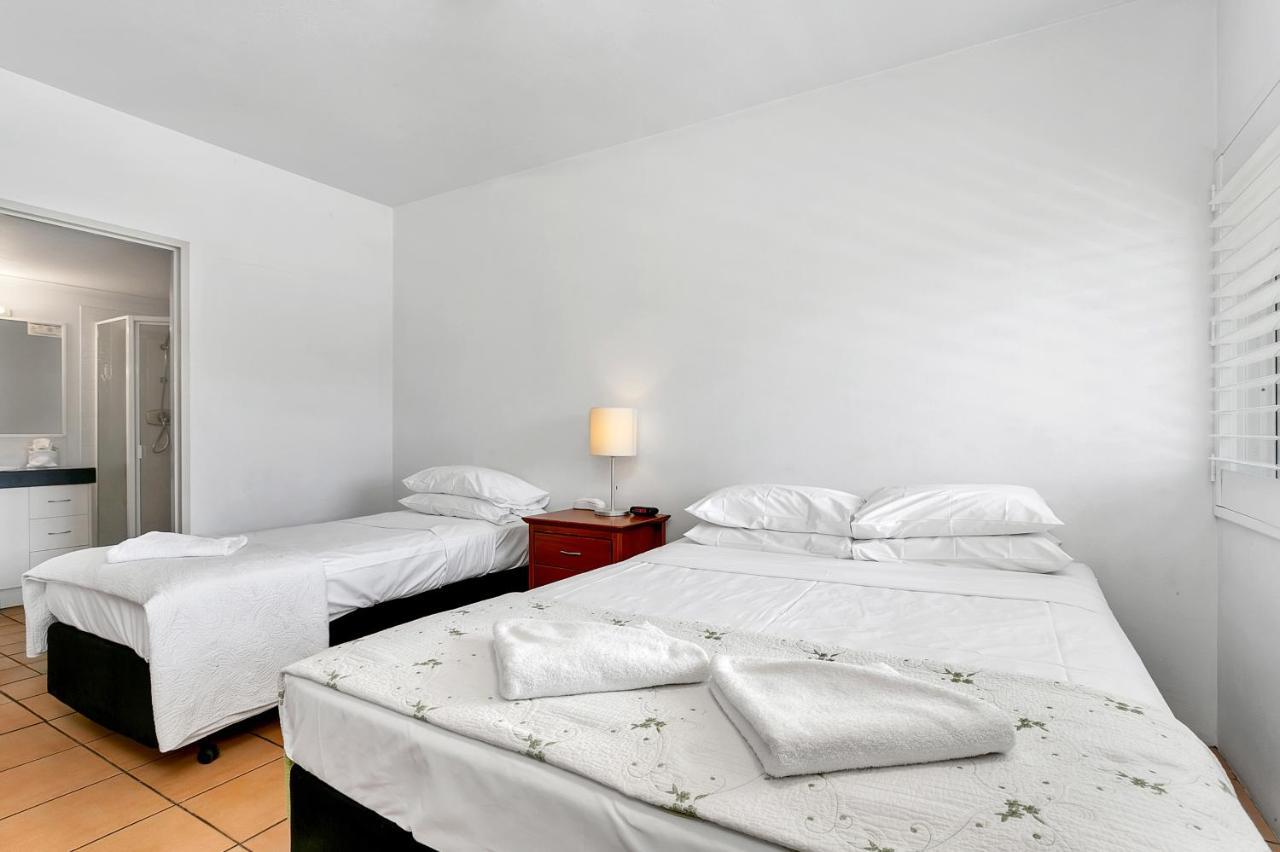 Cairns Reef Apartments & Motel Екстериор снимка