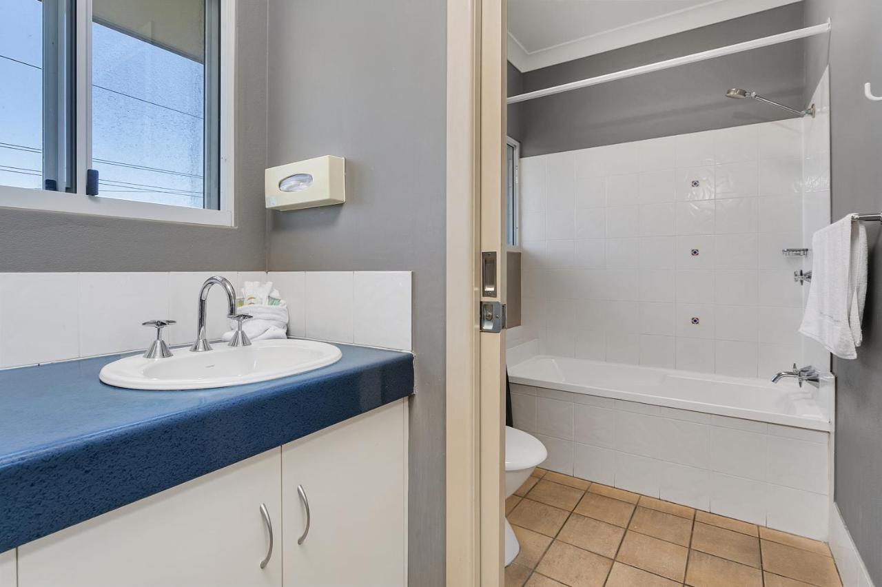 Cairns Reef Apartments & Motel Екстериор снимка