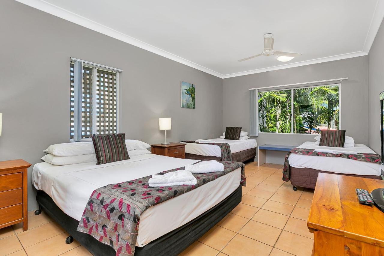 Cairns Reef Apartments & Motel Екстериор снимка