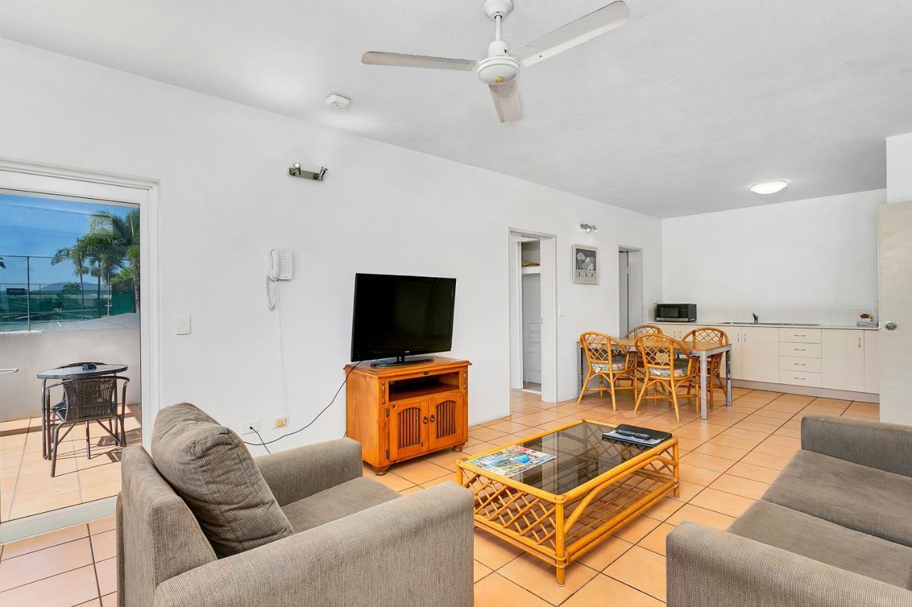 Cairns Reef Apartments & Motel Екстериор снимка