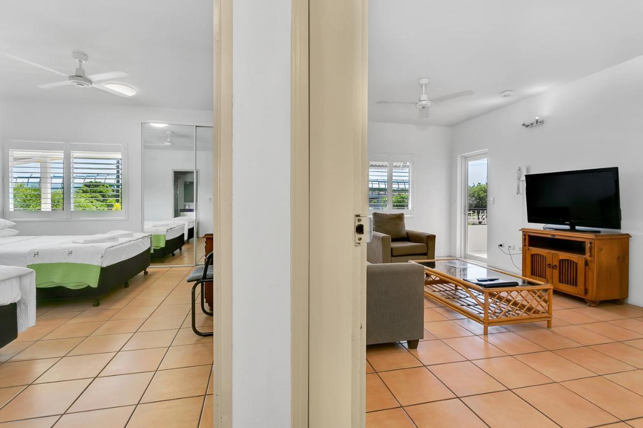 Cairns Reef Apartments & Motel Екстериор снимка